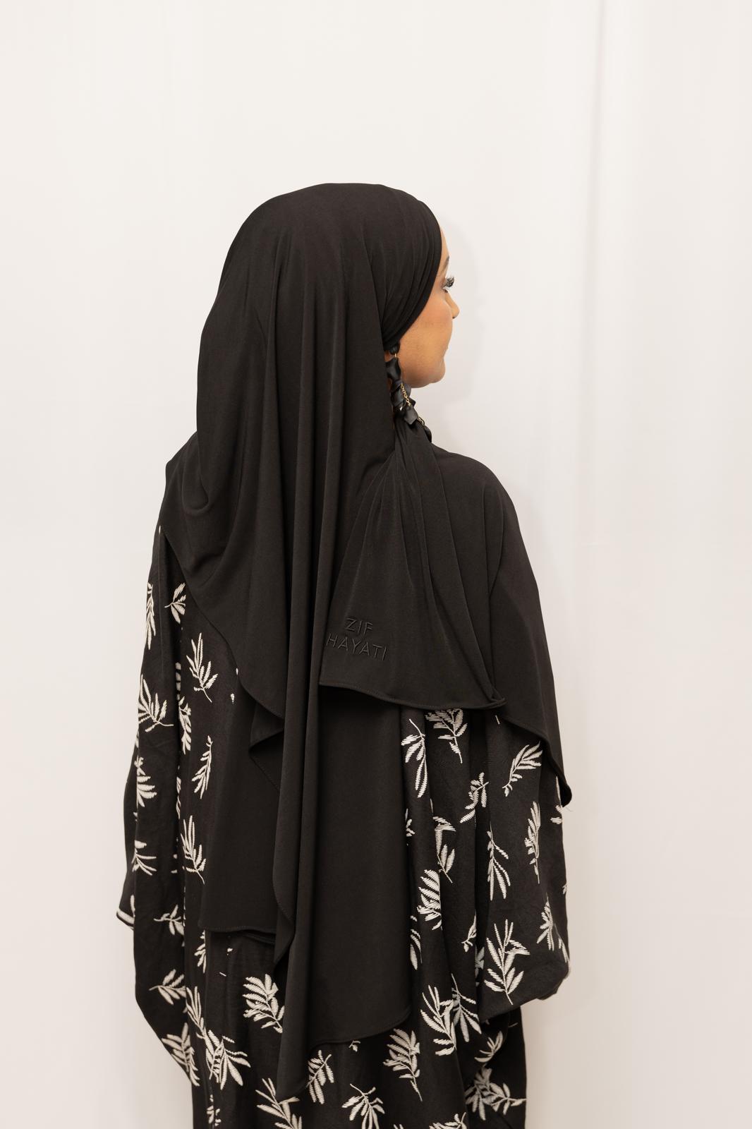 Noir – Hijab “Layali”
